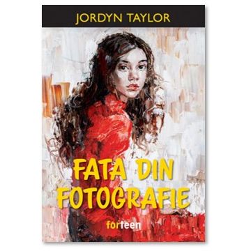 Fata din fotografie (Booklet)