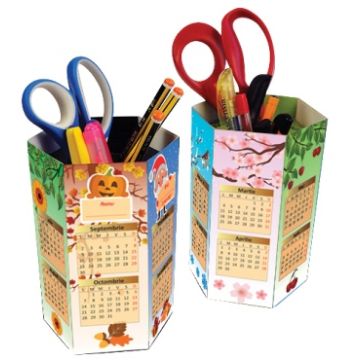 Suport pentru creioane cu calendar (Sinapsis)